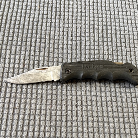 Kersh Other - Kershaw Compact Black Folding Pocket Knife with Textured Grip